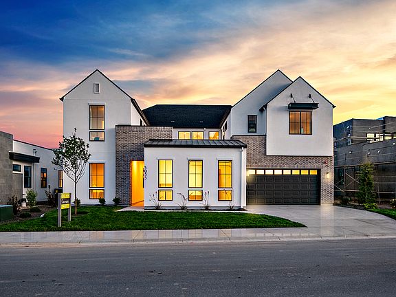 Transitional Cottage Front - Day