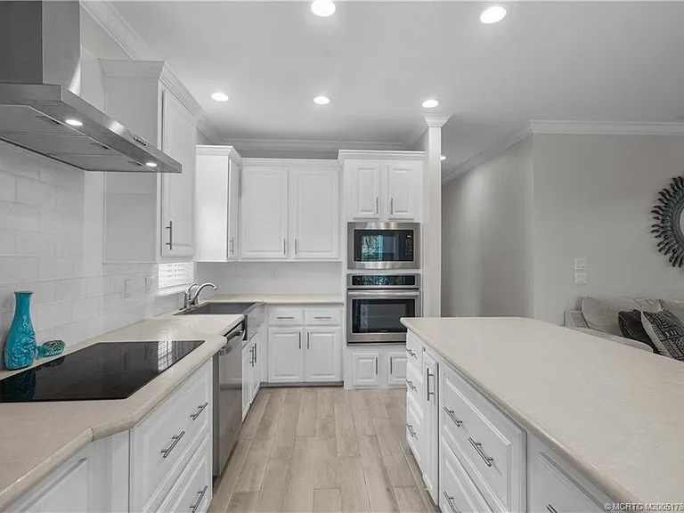 257 Coastal Dr — Photo 13