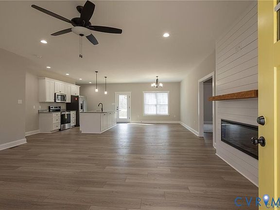 5th image of 2223 Ridge Rd