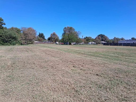 2nd image of 716 SE 5th St Lot 99