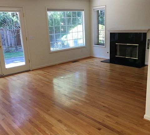 4th image of 21910 Alcazar Ave