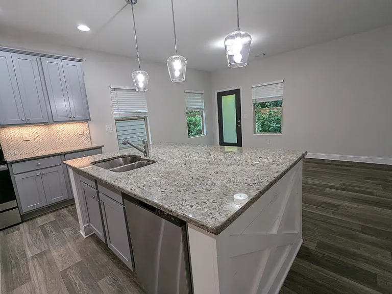 529 Omnia Ct — Photo 7