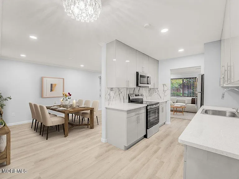 16 E Bluebell Ln — Photo 10