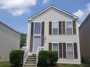 922 Symphony Dr, Aurora, IL 60504