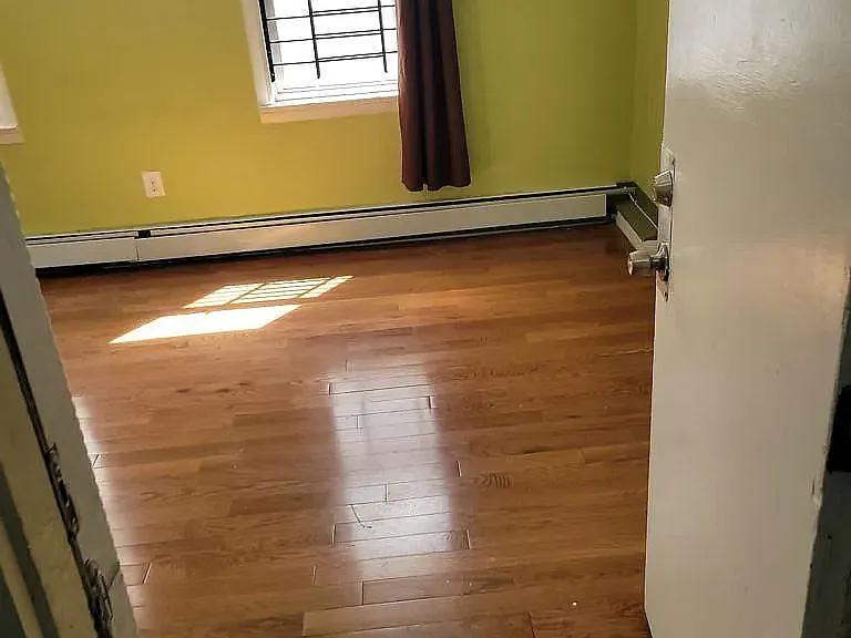 588 Hunterdon St — Photo 7