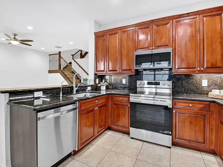 7662 Spatterdock Dr — Photo 7