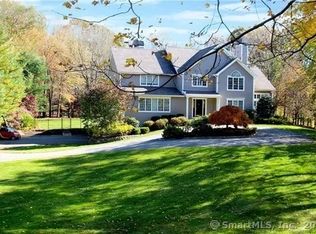 9 Stonewall Rdg, Newtown, CT 06470