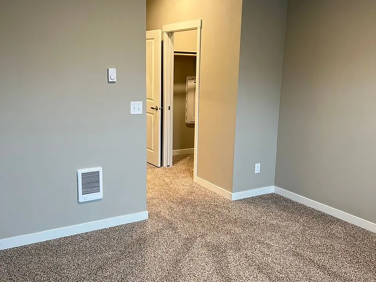 Eagle Pointe Apartments- Resort-Style Living in Albany — Photo 87