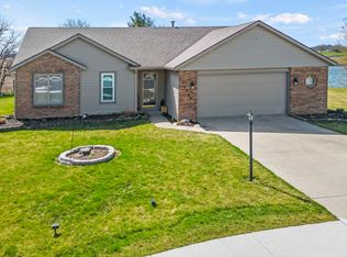 13306 Hoosier St, Grabill, IN 46741