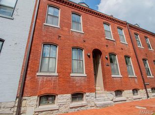 2009 S 11th St, Saint Louis, MO 63104