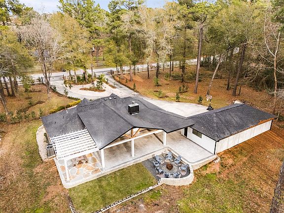 4th image of 40607 Mill Creek Rd