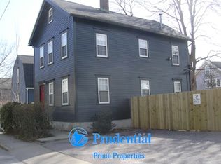 54 Callender Ave, Newport, RI 02840
