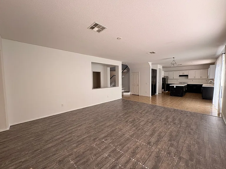 5875 Larry Dean St — Photo 16