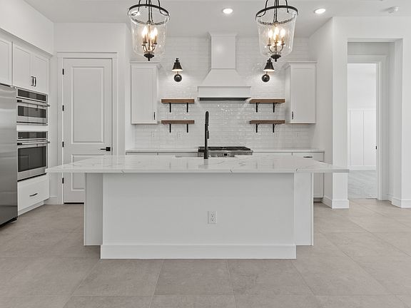 Kitchen with matte black accents