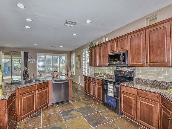 2nd image of 3121 W Gran Paradiso Dr