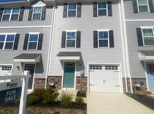 27 Fieldcrest Aly, Blackwood, NJ 08012