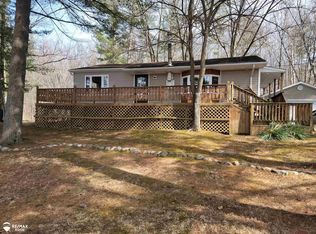 10400 Cemetery Rd, Otisville, MI 48463