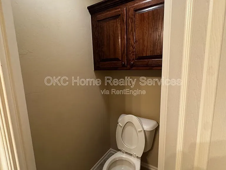 8020 Kaden Rd — Photo 17