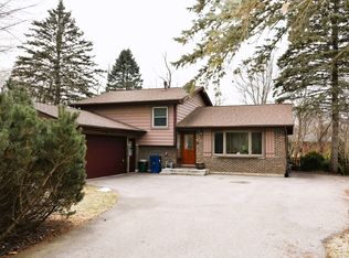 840 Vista Dr W, Algonquin, IL 60102