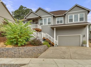 812 Pioneer Dr, Silverton, OR 97381
