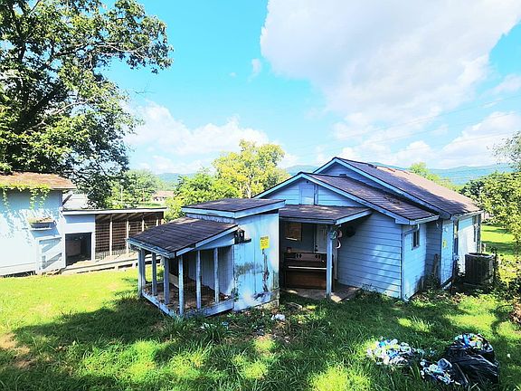 2nd image of 690 Shawanee Rd