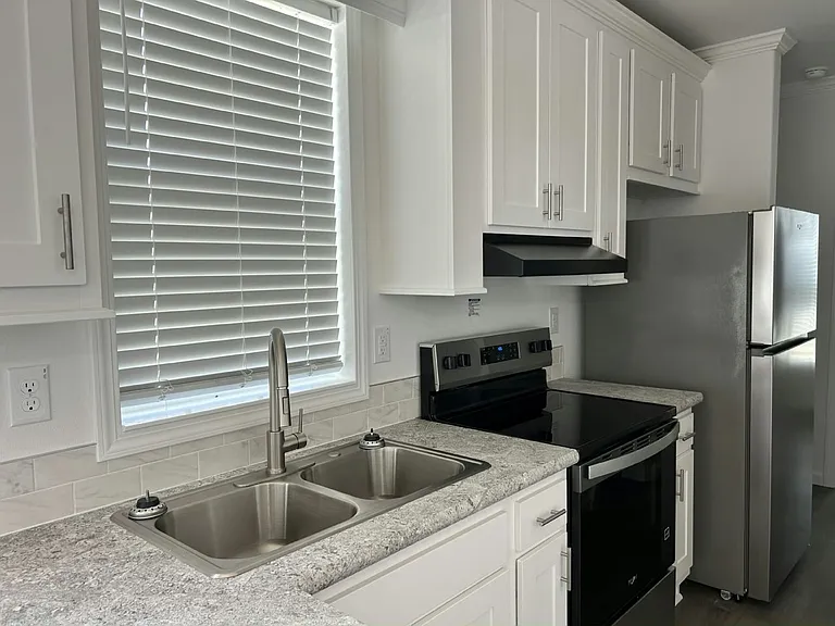 Dade City RV Resort — Photo 49