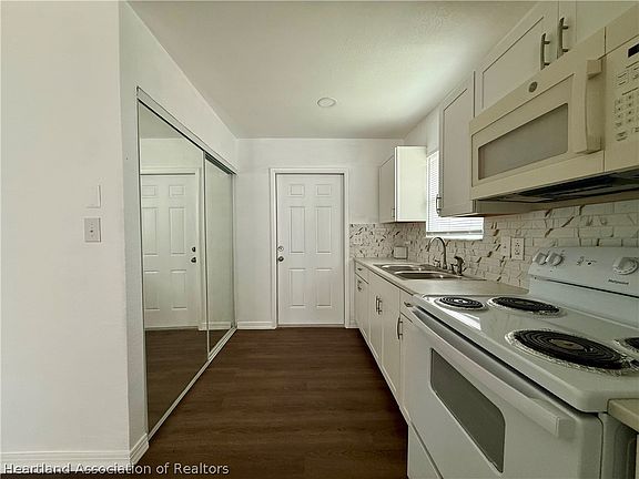 2nd image of 825 Booker Ave