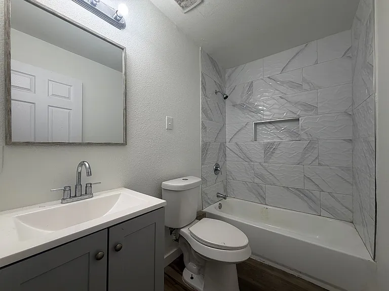 4942 Anthony St — Photo 13