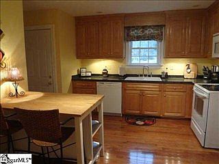 5th image of 2 Dorsett Ct
