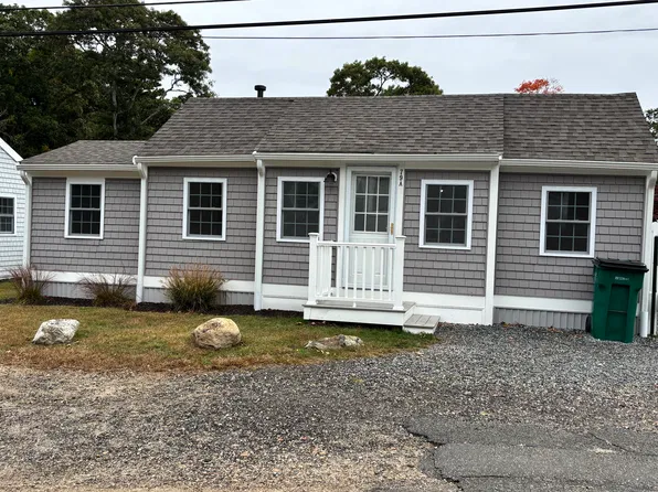 79 Pine Grove Ave Unit A, Hyannis, MA 02601