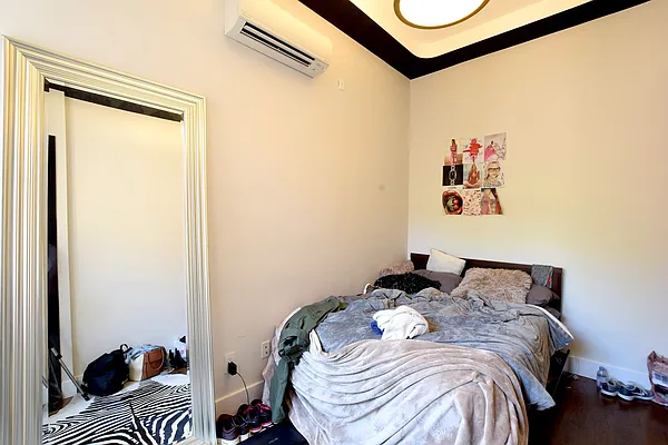 Rented by null | media 37