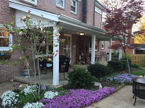 3rd image of 72 Maryland Dr