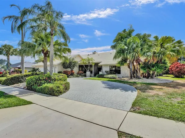 10595 Boca Woods Lane, Boca Raton, FL 33428