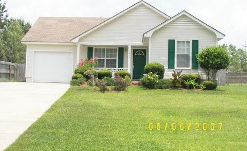 1st image of 3766 Robin Ln