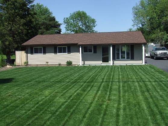 1st image of 133 Robinhood Dr