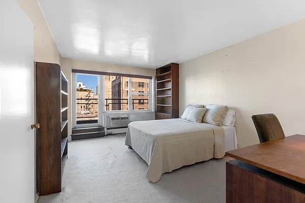 Sold by Compass | media 14