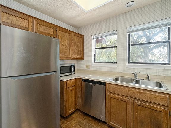 5th image of 1404 Norwalk Ln APT 206
