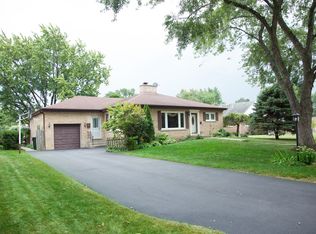 809 S I Oka Ave, Mount Prospect, IL 60056