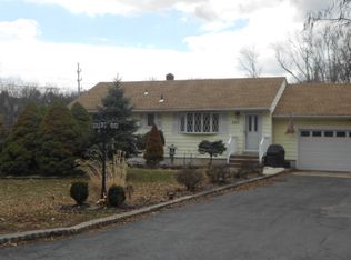 280 Van Holten Rd, Bridgewater, NJ 08807