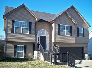 1128 Meachem Dr, Clarksville, TN 37042