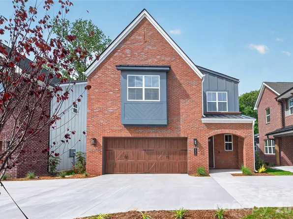 420 Celestial Dr, Tega Cay, SC 29708