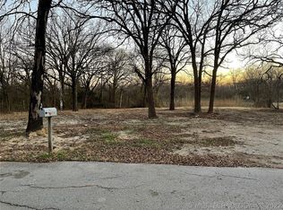 126 Cameron Rd, Ardmore, OK 73401