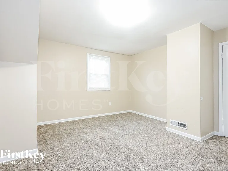 510 E Clarendon Dr — Photo 12