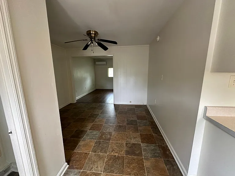 2750 Huntsville Hwy #1 — Photo 3