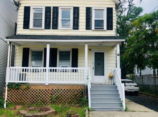 6 John St #2, Carteret, NJ 07008