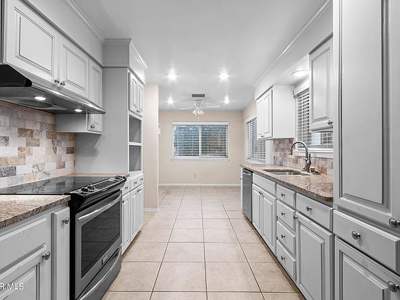 4th image of 8325 Lait Dr