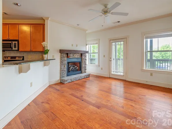 9 Kenilworth Knls #21, Asheville, NC 28805