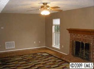 3838 Saxonbury Way, Charlotte, NC 28269