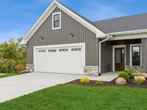 802 High Ridge Trl, Solon, IA 52333