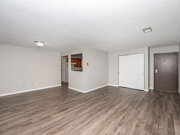 3rd image of 7240 Creekview Dr APT 7